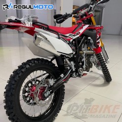 Мотоцикл REGULMOTO CR-Z 300